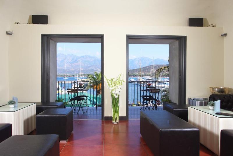 Hotel Balanea Calvi  Buitenkant foto