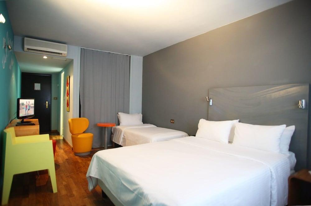 Hotel Balanea Calvi  Buitenkant foto