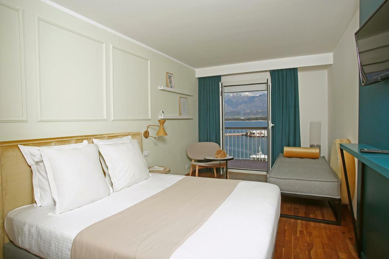 Hotel Balanea Calvi  Buitenkant foto