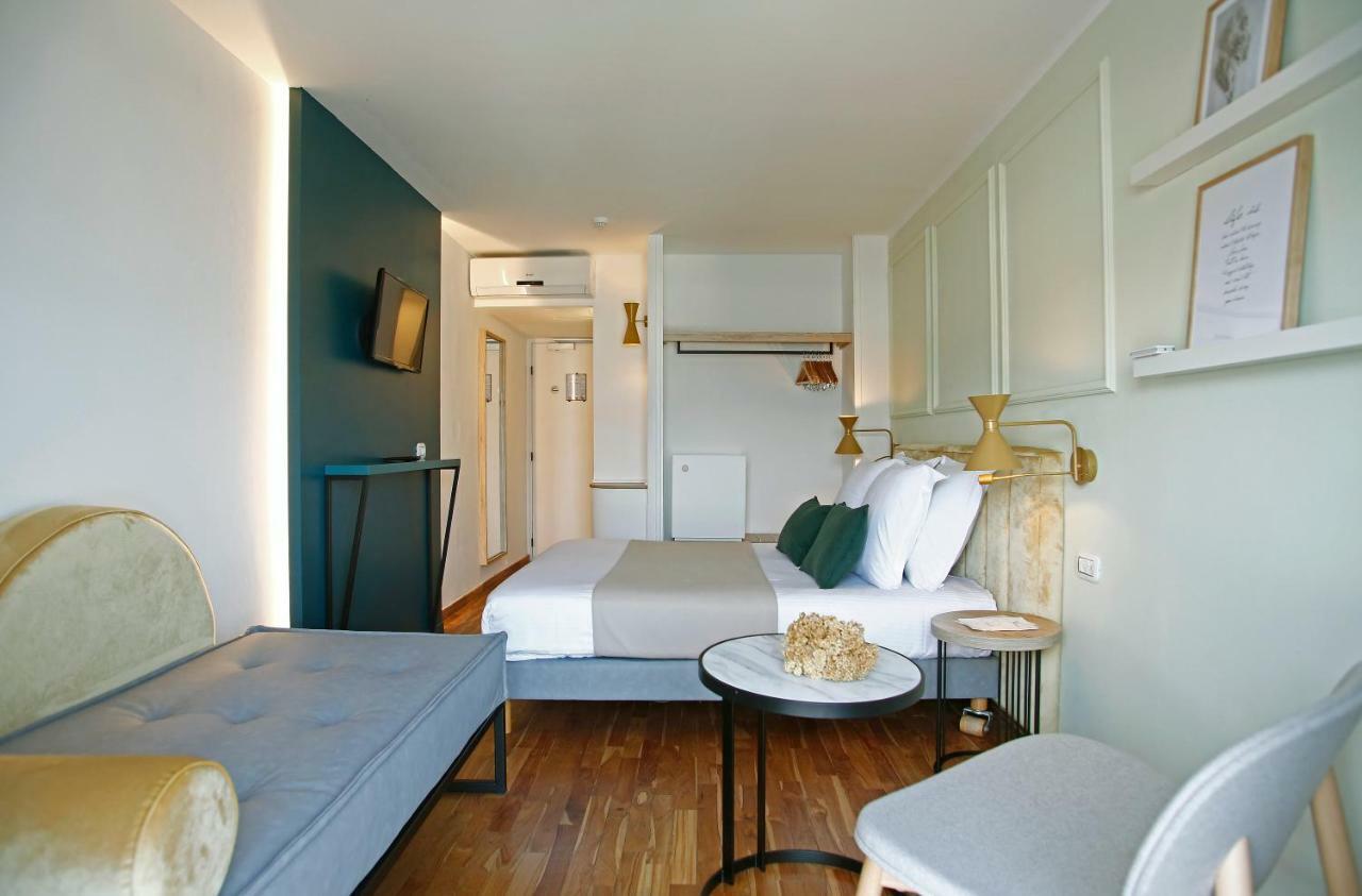 Hotel Balanea Calvi  Buitenkant foto